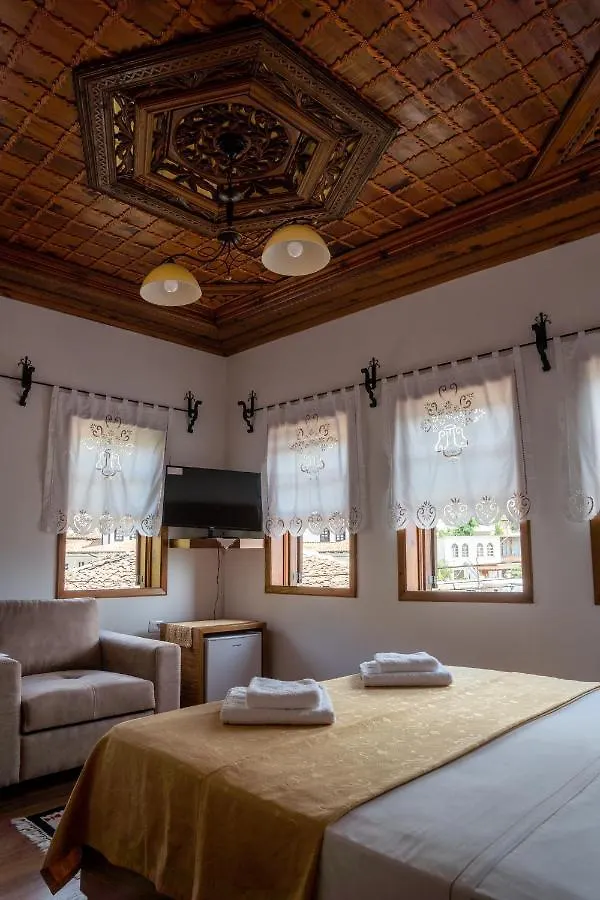 Hotel Borklad Berat