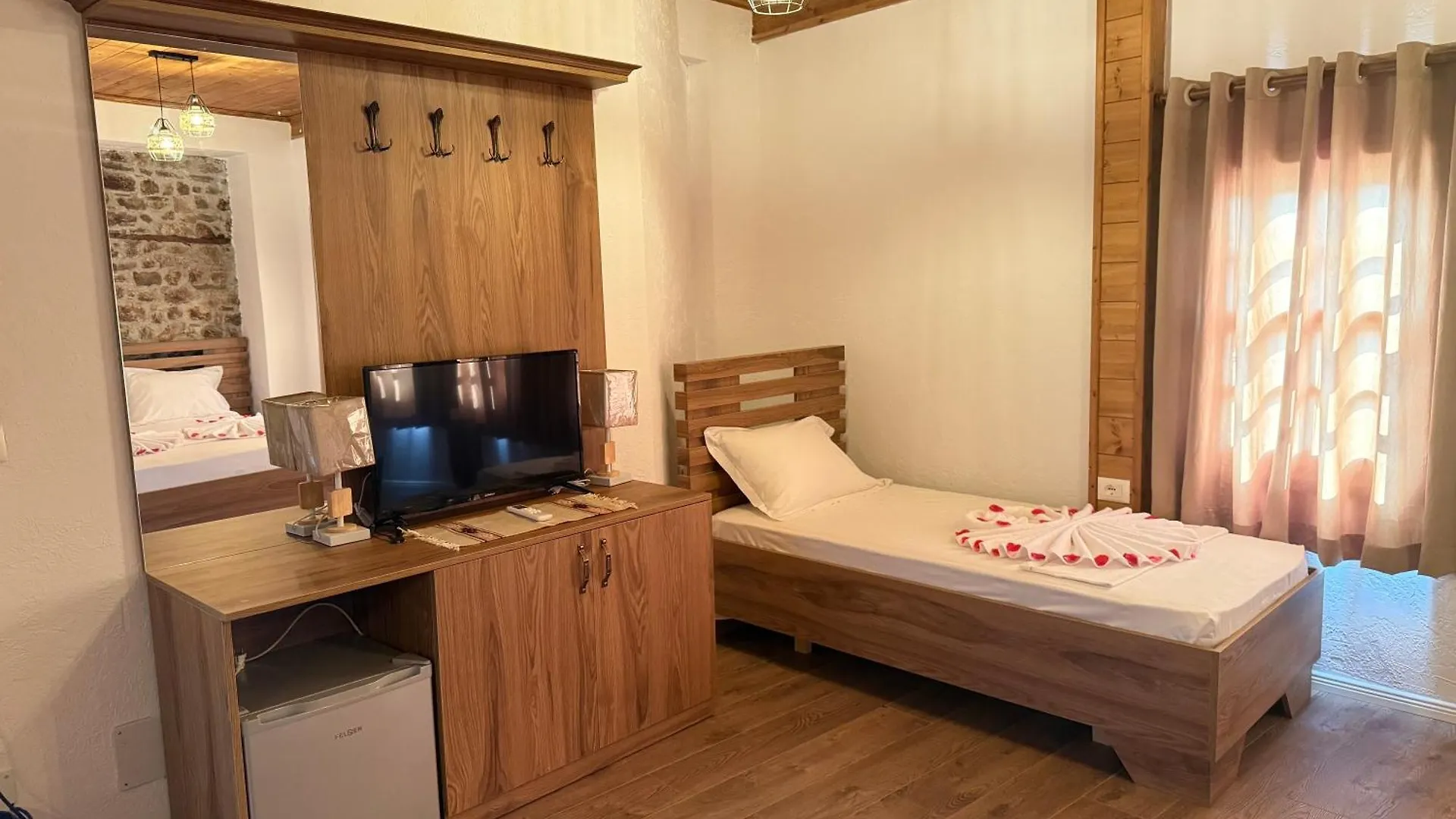 Hotel Borklad 베라트 알바니아